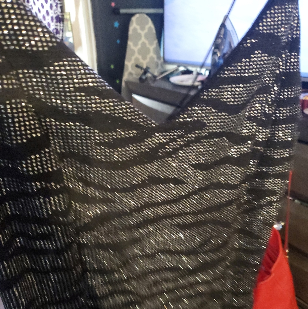 Dress - Picture 2 of 4